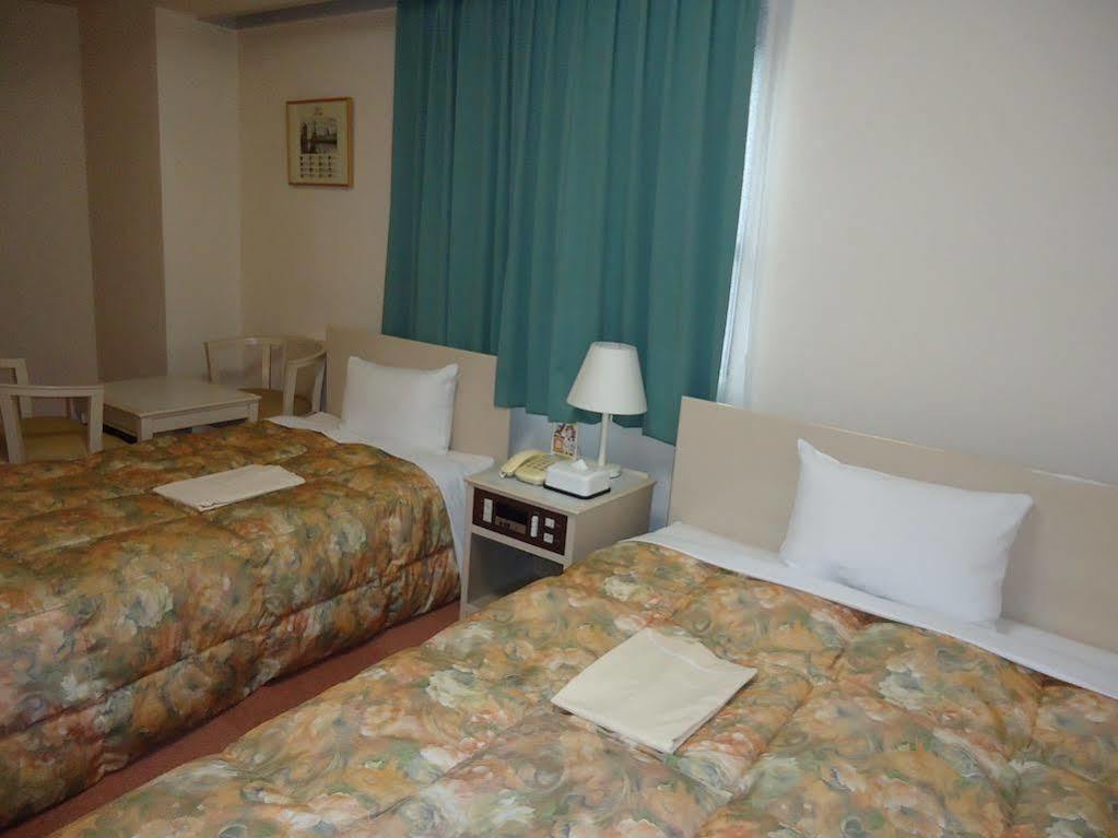 Hotel 1-2-3 Tennoji Teradacho Osaka Bagian luar foto
